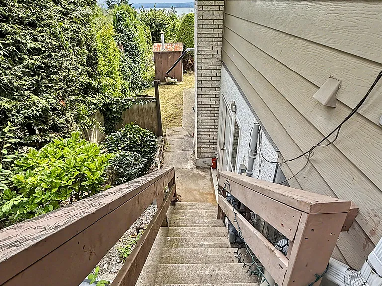 1368 Tyrol Rd — Photo 7