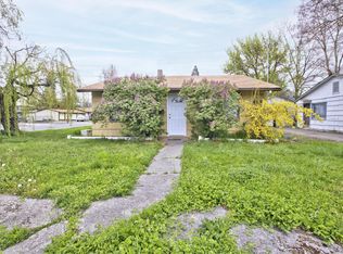 502 SE K St, Grants Pass, OR