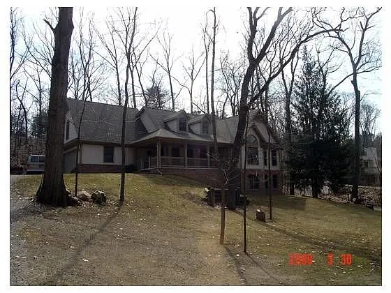 5778 Pineridge Ln photo 1