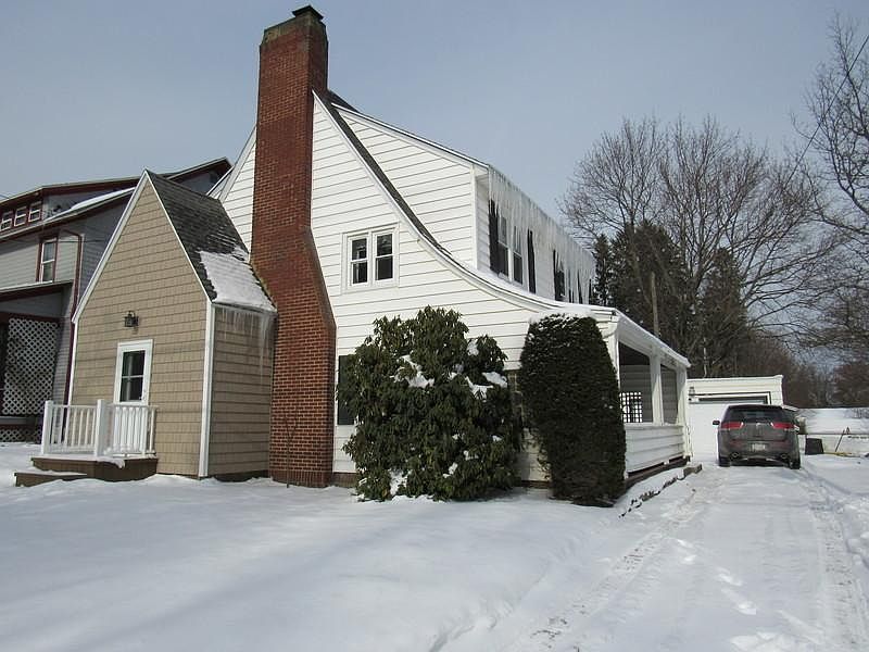 1st image of 127 Buffalo St