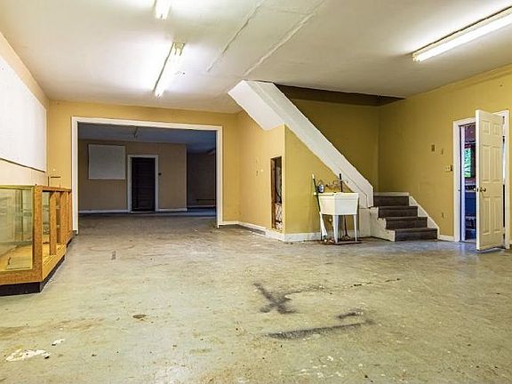4th image of 1887 Wood Oak Dr