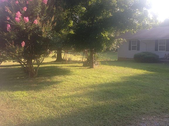 2nd image of 335 Whitmire Cir