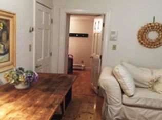 10 Hilliard St APT 1, Cambridge, MA 02138