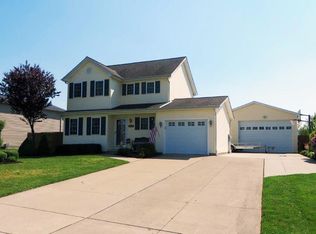 2650 Acorn Dr, Lake City, PA