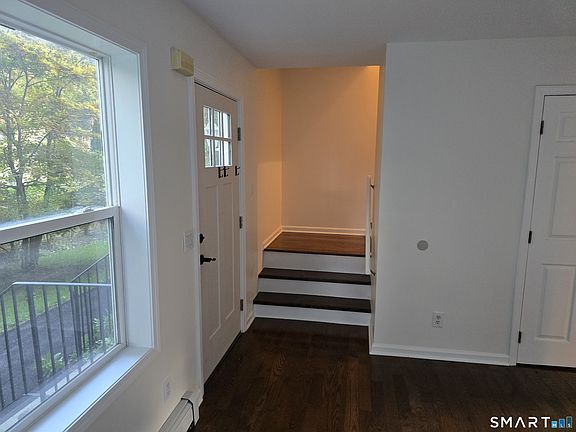 5th image of 48C Morgan Ave