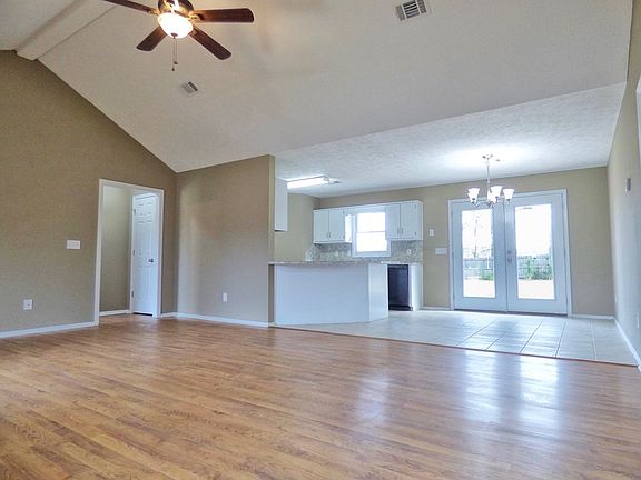 5th image of 33 Lee Road 988