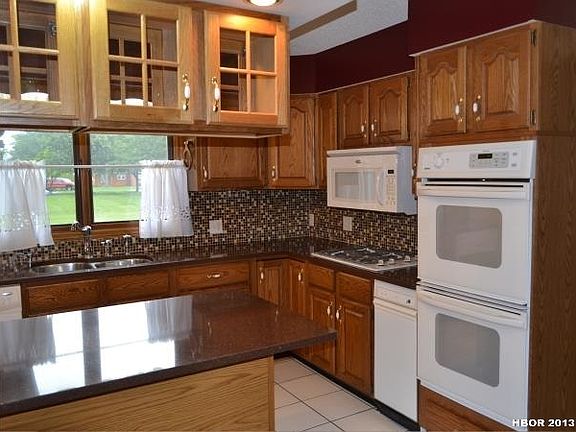 4th image of 200 Coventry Dr