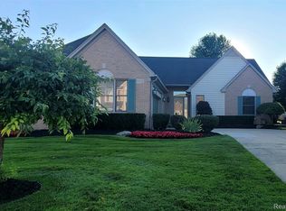 59675 Glacier Rdg S #W, Washington, MI 48094