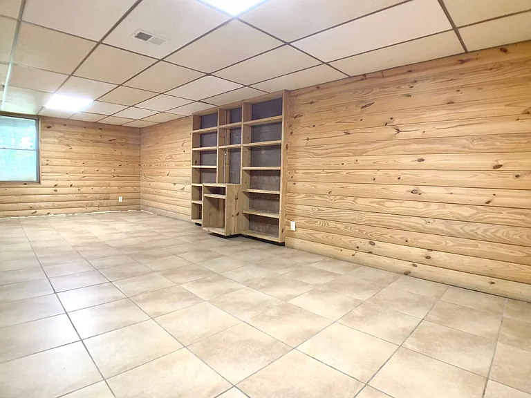 3401 Oak Lawn Dr — Photo 10