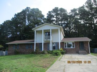 112 Avondale Rd, Greenwood, SC 29649