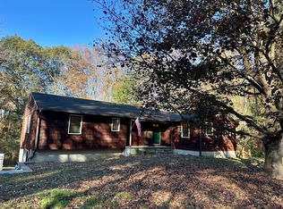 24 Ridge Rd, Newtown, CT 06470