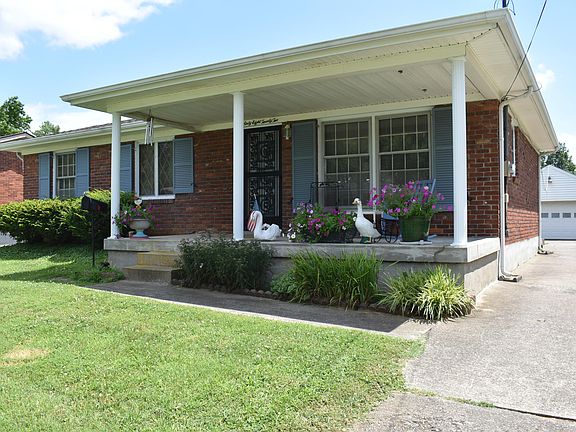 3rd image of 6822 Creston Dr