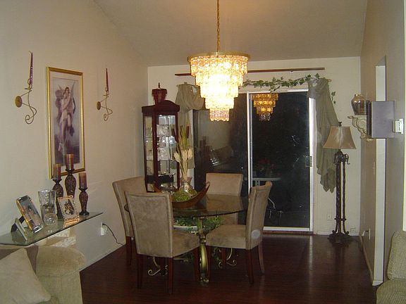 2nd image of 1175 S Circle View Dr