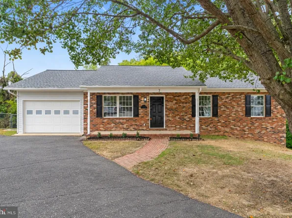 7 Payton Ct, Fredericksburg, VA 22405