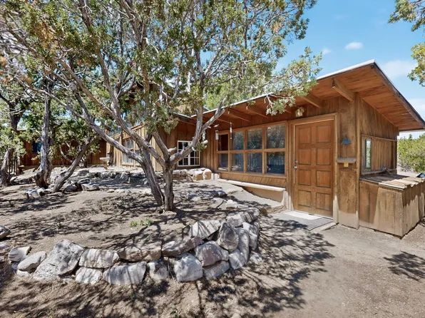 87 Casper Ct, Moriarty, NM 87035