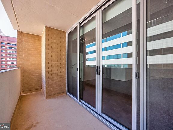 4th image of 4601 N Park Ave APT 417