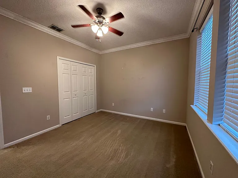 12173 Hatherden Ct — Photo 21