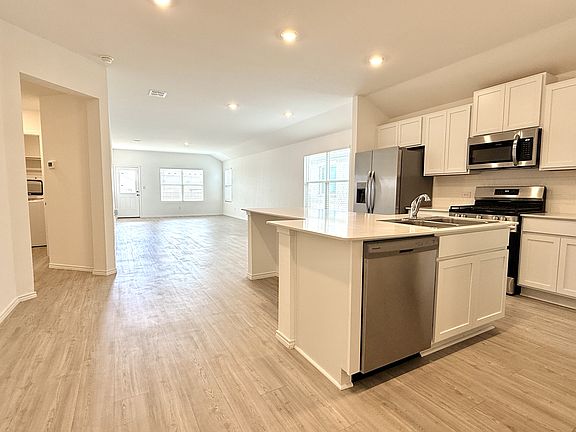 5th image of 289 Sormonne Loop