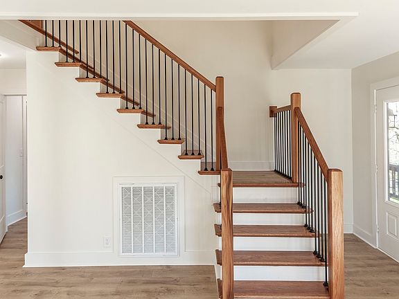 21st image of 655 Cummings Ln