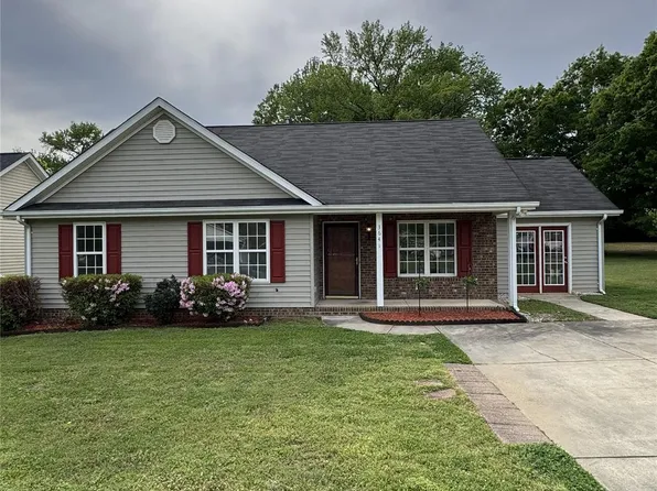 3641 Atlas Dr, Charlotte, NC 28269