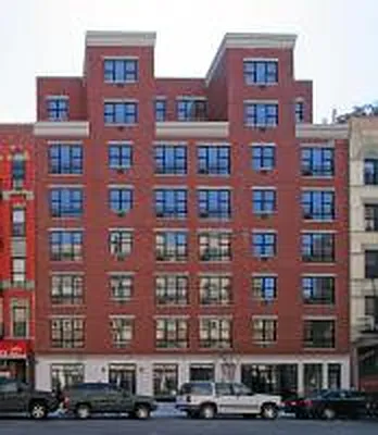 Rented by Perry Associates NYC Inc | media 27