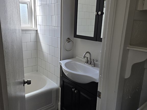 5th image of 1927 W 2nd Ave APT 5