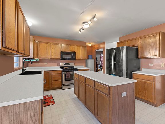 5th image of 5301 Brier Glen Dr