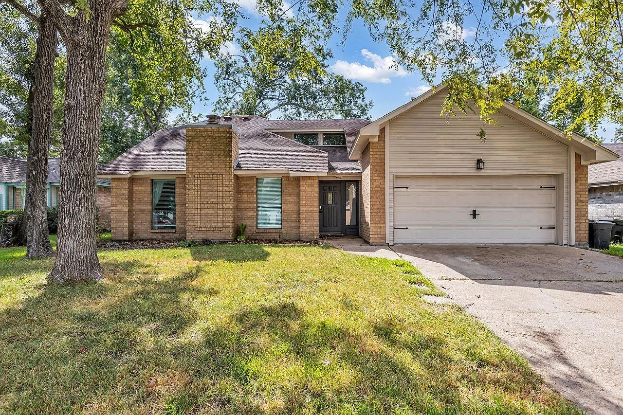 3 bed, 2.0 bath, 1767 sqft, $1,950 — Photo 2
