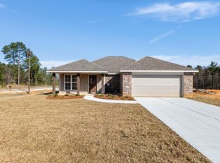 7 Jackson Square Dr, Hattiesburg, MS 39402