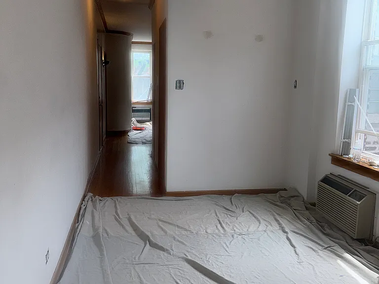 642-1 W Buckingham Pl #2W — Photo 7