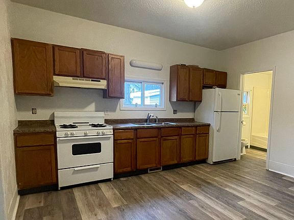 2nd image of 107 W Wilkins St Unit 1