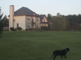 8940 E Stoneyfield Dr, Dexter, MI