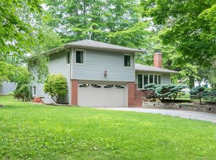 3 Laurel Glen Dr, East Hampton, CT 06424