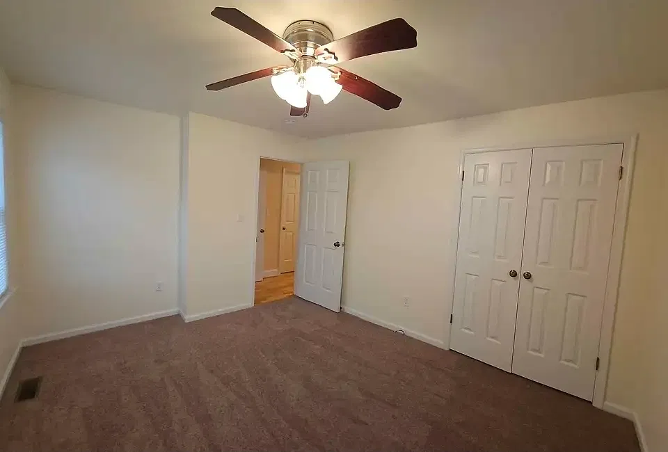 1316 Winfall Dr