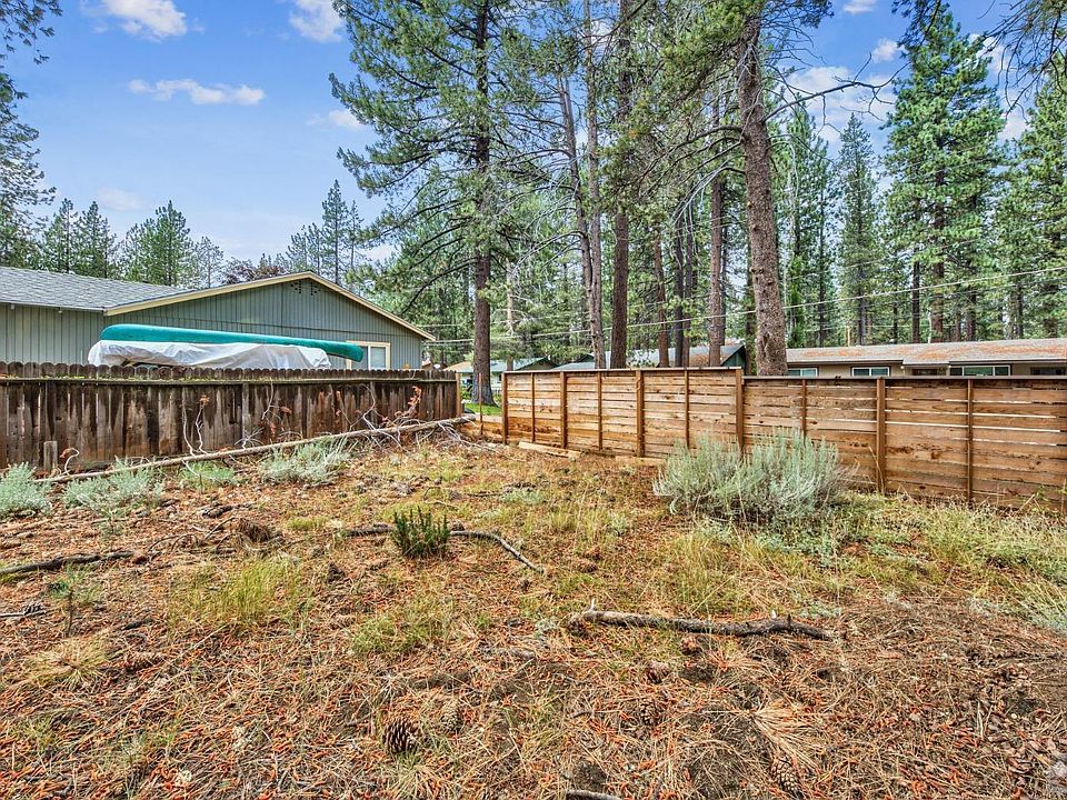 2nd image of 3370 Janet Dr