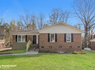 7510 Farm Gate Dr, Charlotte, NC 28215
