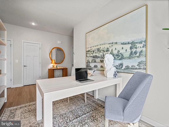 4th image of 1 Bowens Run Rd