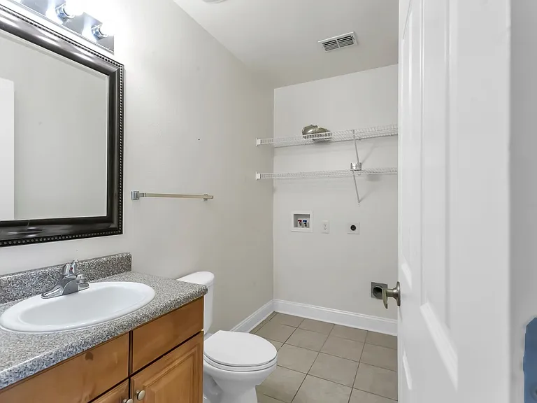 735 Majestic Dr — Photo 9