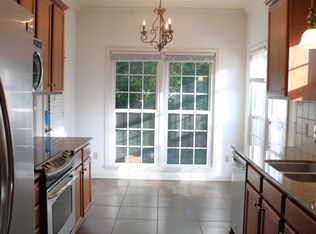 7854 Jefferson Place Blvd #11B, Baton Rouge, LA 70809