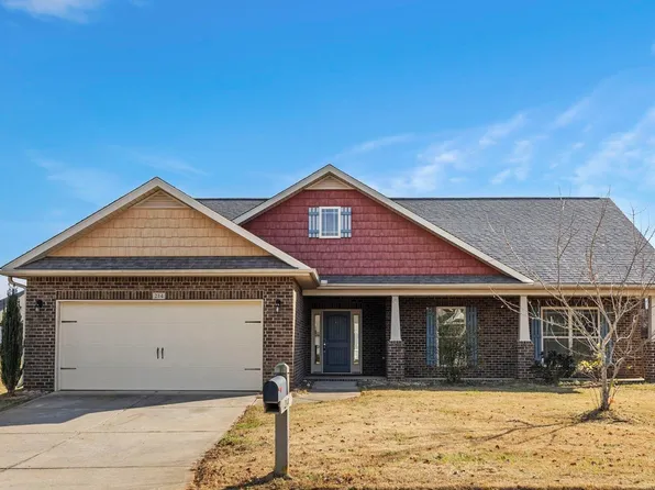 214 Golden Pond Ct, Roebuck, SC 29376