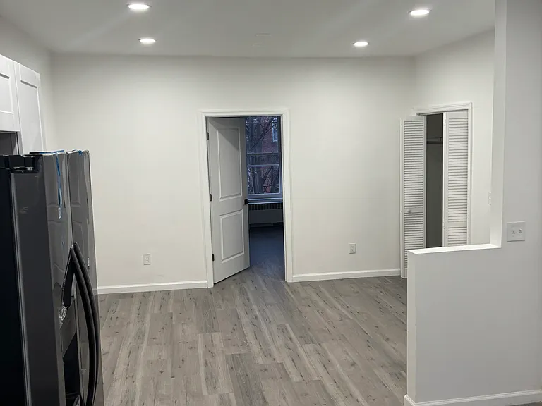 242 Pacific Ave #2 — Photo 8