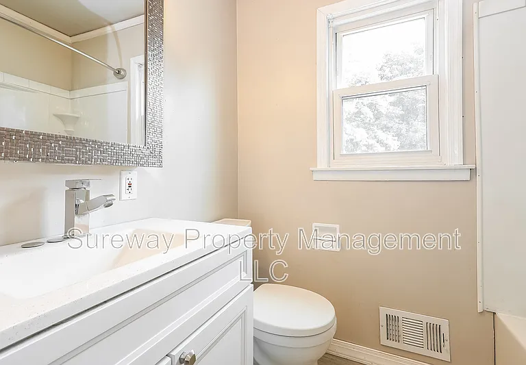 3 Dewar Dr — Photo 11