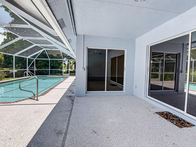 1378 NW 13th Ct — Photo 46