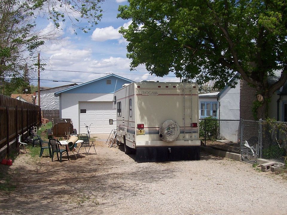 2nd image of 537 W Miller St