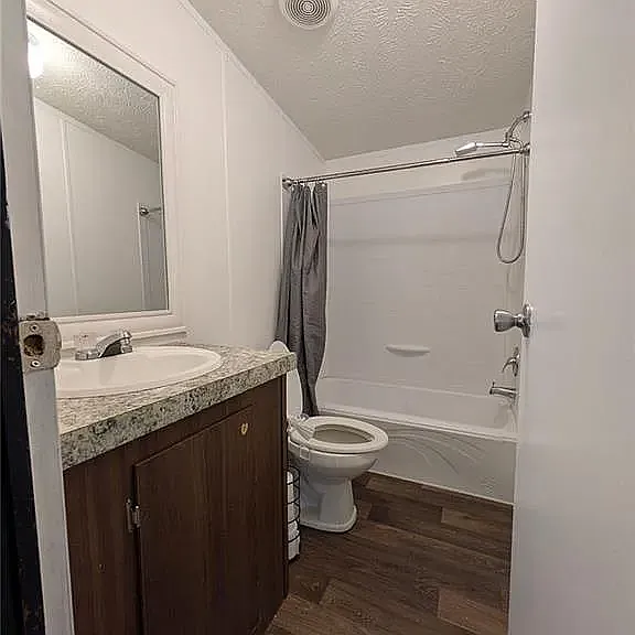 331 Bridle Path Dr — Photo 4