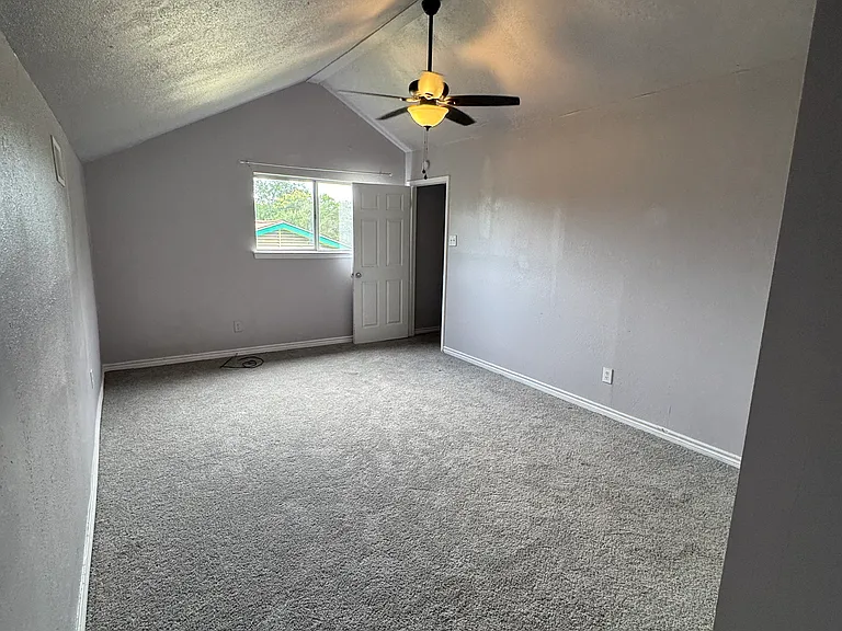 1404 Sagebrush Dr — Photo 16
