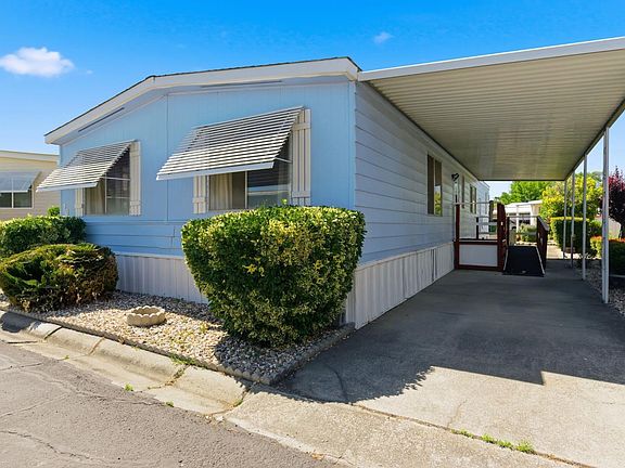 2nd image of 70 Lemon Tree Circle #78