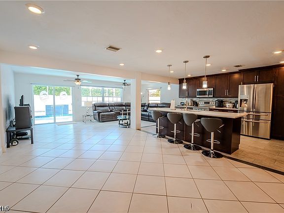 5th image of 1313 SE 37th Ter