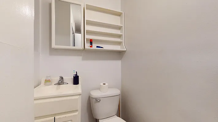 Rented by Bond New York | media 29