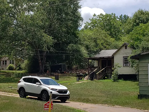 315-325 Corinth Rd, Hogansville, GA 30230